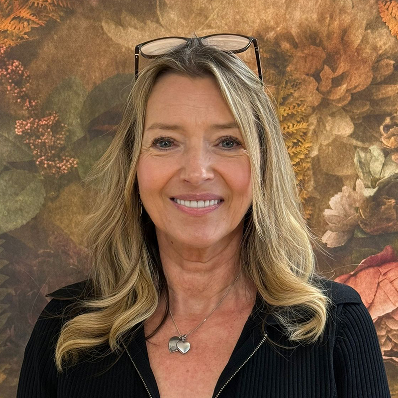 Liz Tagg