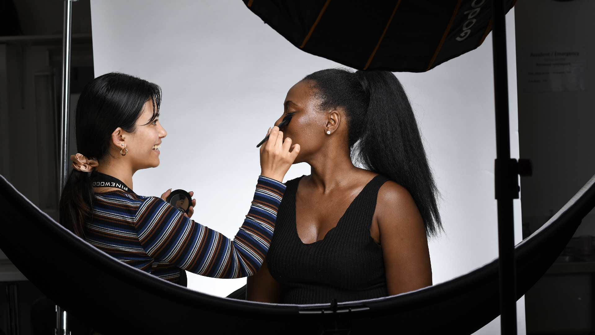 Hair and Makeup Course page link