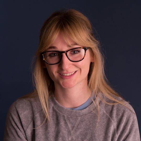 Lizzie Small profile picture