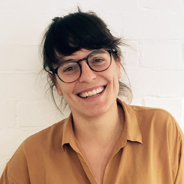Lucy Warburton profile picture