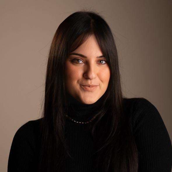 Alexandra-Nikita Bota profile picture