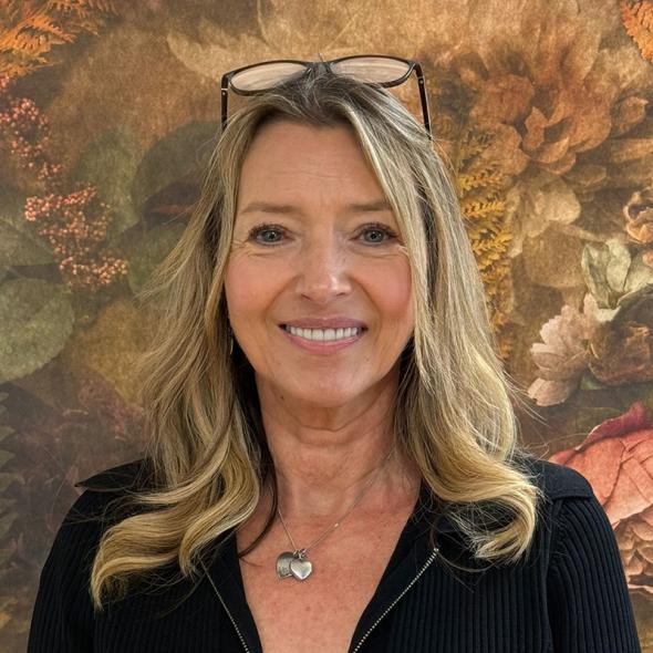 Liz Tagg profile picture