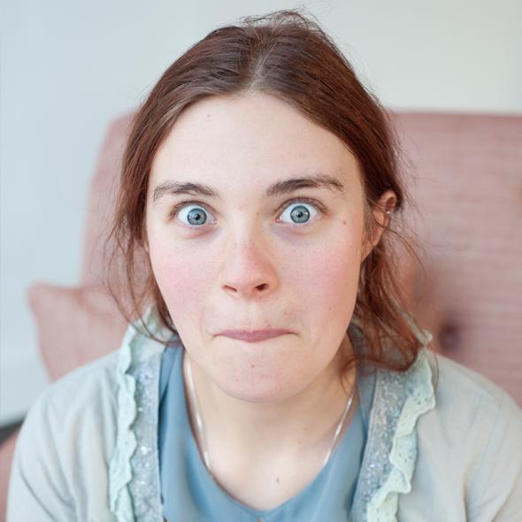 Islay Bell Webb profile picture